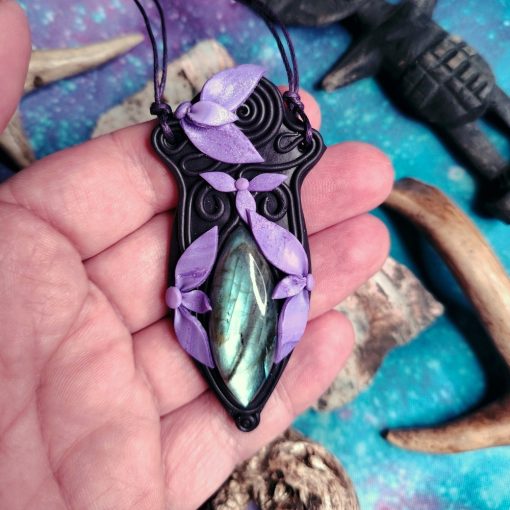 Labradorit köves nyaklánc - Intuitív nő