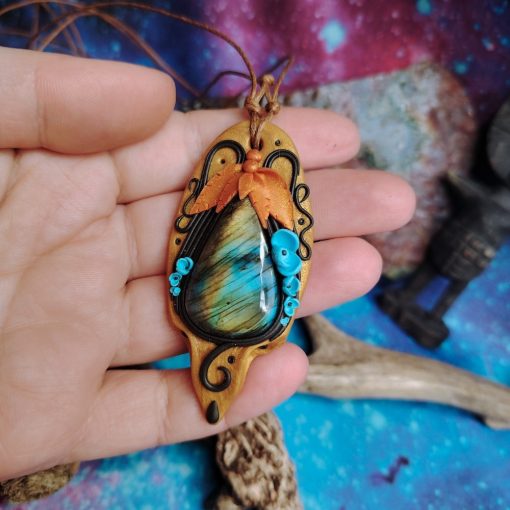 Labradorit köves nyaklánc - Rejtett csoda